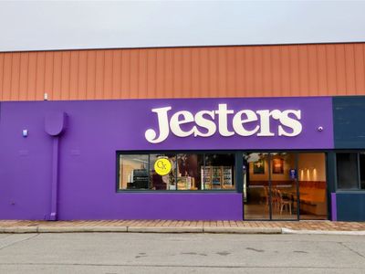 jesters-bassendean-strong-sales-nothing-to-spend-3