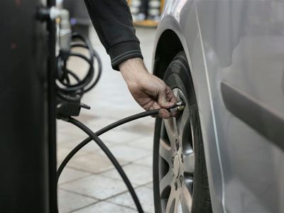 auto-amp-tyre-business-500k-earnings-1