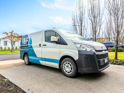 high-return-renovation-opportunity-with-i-amp-f-bathrooms-9