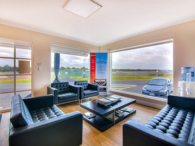 pilot-training-school-bunbury-established-20-years-3