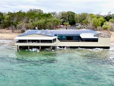 iconic-tourist-destination-reefworld-hervey-bay-5