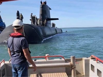 port-of-gladstone-marine-logistics-and-line-boat-operator-4