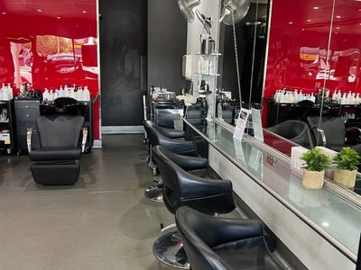 total-hair-studio-for-sale-4