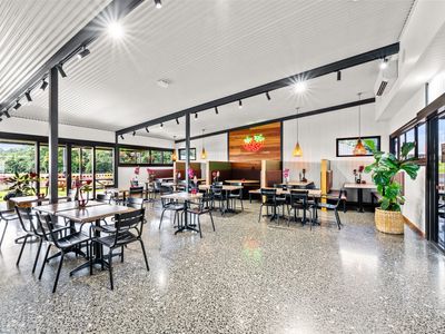 shaylee-strawberries-1