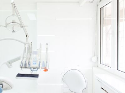 proven-medical-cosmetic-laser-clinic-low-owner-input-1
