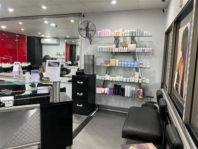 total-hair-studio-for-sale-2