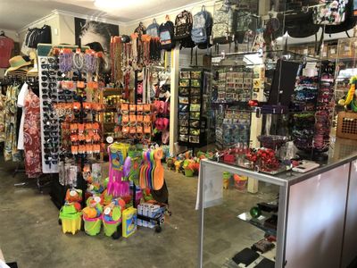mission-beach-workx-surf-amp-beachwear-retail-store-3