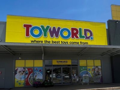 leading-toy-retailer-under-management-0