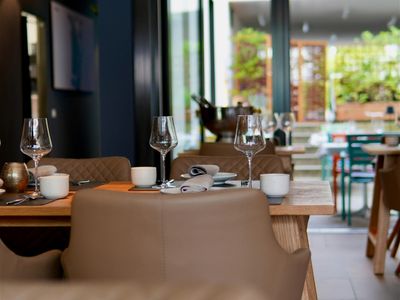 amazing-restaurant-bar-amp-functions-venue-eastern-suburbs-2