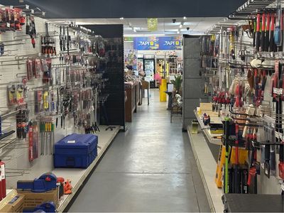 independent-hardware-amp-garden-centre-8