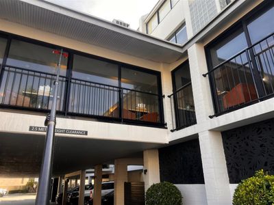 window-cleaning-easy-to-run-2