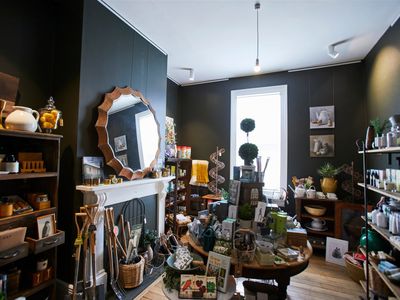 coco-blue-campbell-town-icon-2