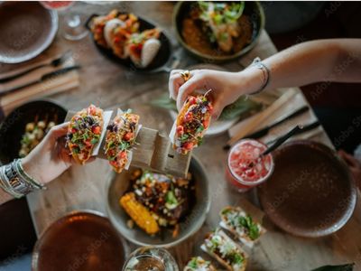 long-standing-restaurant-vibrant-dining-destination-5