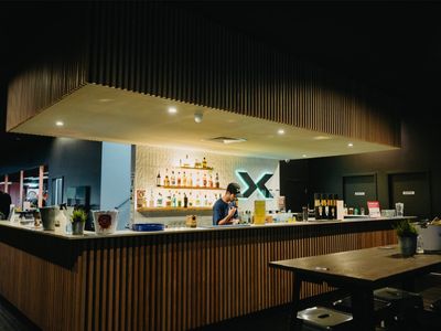 exceptional-opportunity-high-performing-entertainment-venue-6