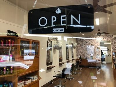 iconic-hair-salon-loved-by-locals-5