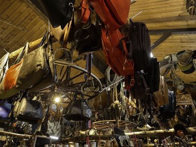 bungendore-village-leather-highly-profitable-amp-iconic-store-5