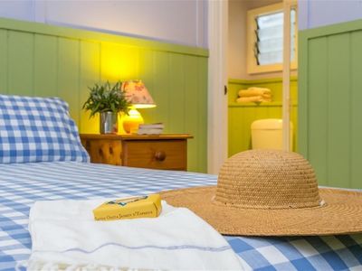 rare-freehold-coastal-lodge-boutique-accommodation-6