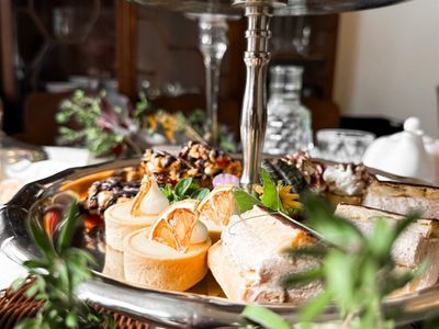 established-conservatory-cafe-with-high-turnover-9