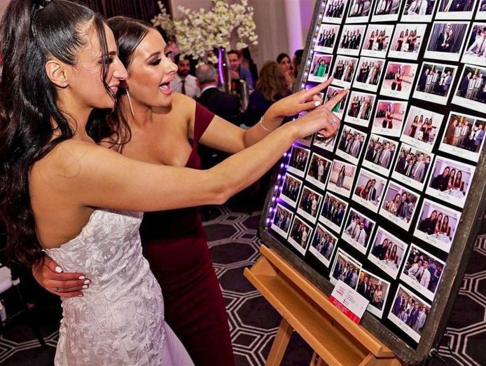 capture-and-print-photo-magnets-own-a-magnet-me-franchise-5