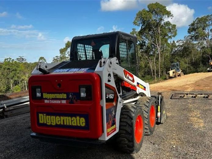 mini-earthmoving-hire-business-low-hours-strong-returns-4