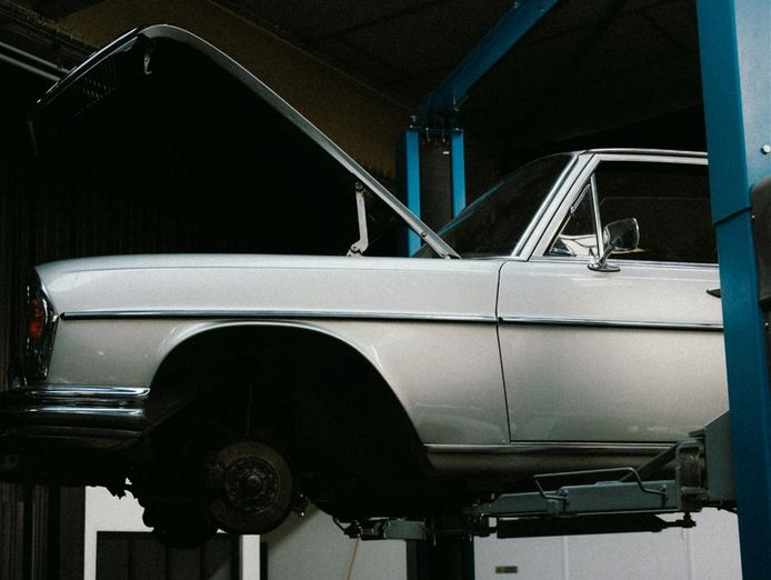 automotive-restoration-profitable-0