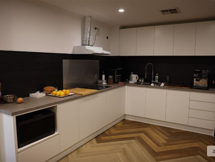 import-flooring-wholesale-distribution-company-6