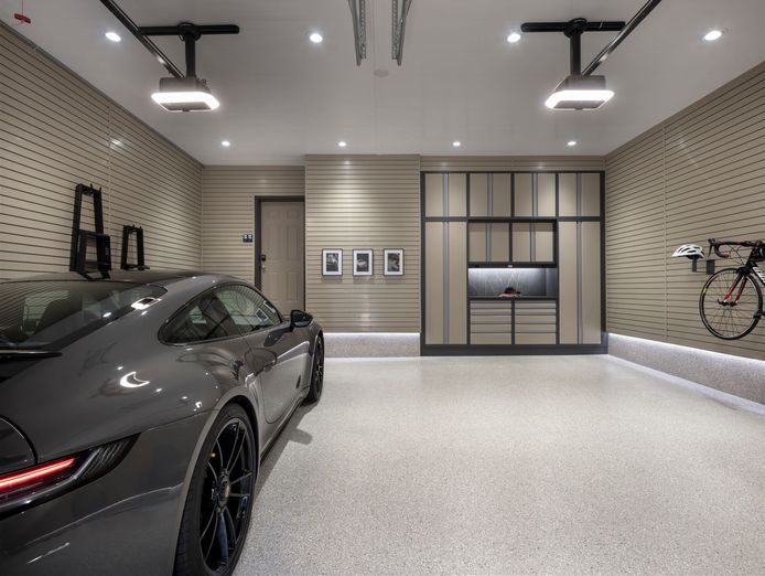 sunny-coast-new-high-end-garage-business-amp-showroom-1