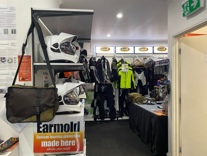 andy-strapz-iconic-australian-motorcycle-accessory-brand-0