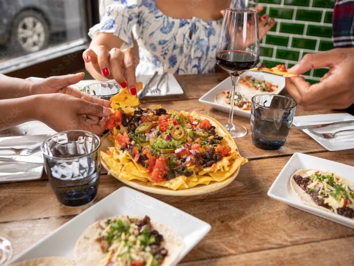 long-standing-restaurant-vibrant-dining-destination-8