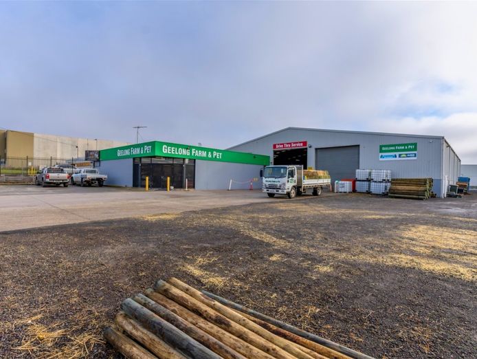 buying-power-meets-customer-loyalty-at-geelong-farm-and-pet-1