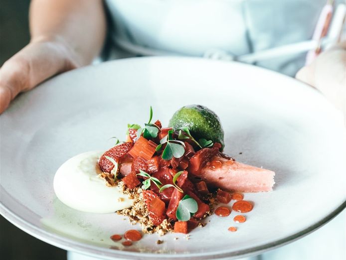 iconic-waterfront-restaurant-fully-managed-airlie-beach-3