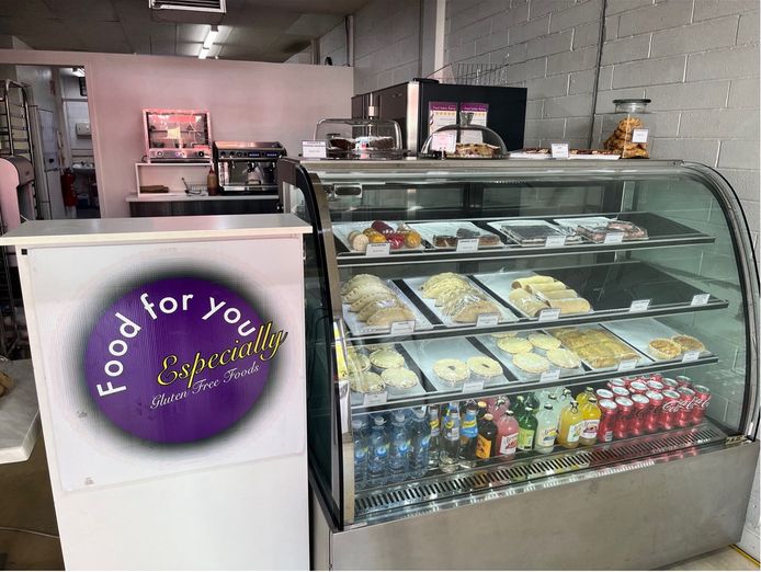 iconic-totally-gluten-free-bakery-great-product-range-2