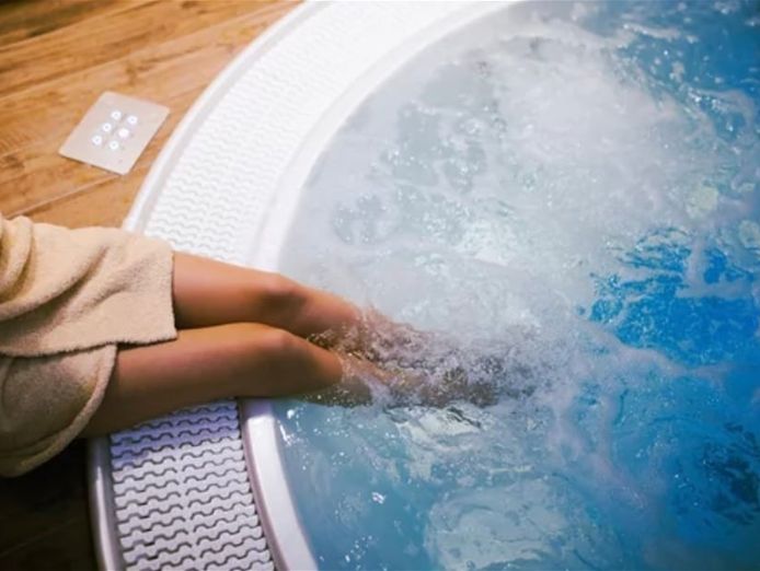 established-swimming-pool-amp-spa-construction-amp-installation-5
