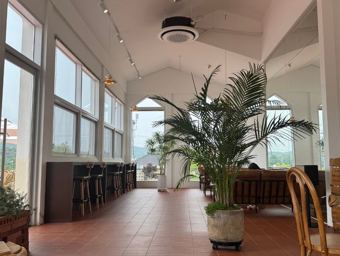 coming-soon-monday-friday-easy-to-run-business-2