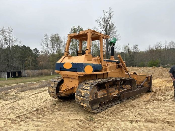 established-earthmoving-business-steady-annual-revenue-2