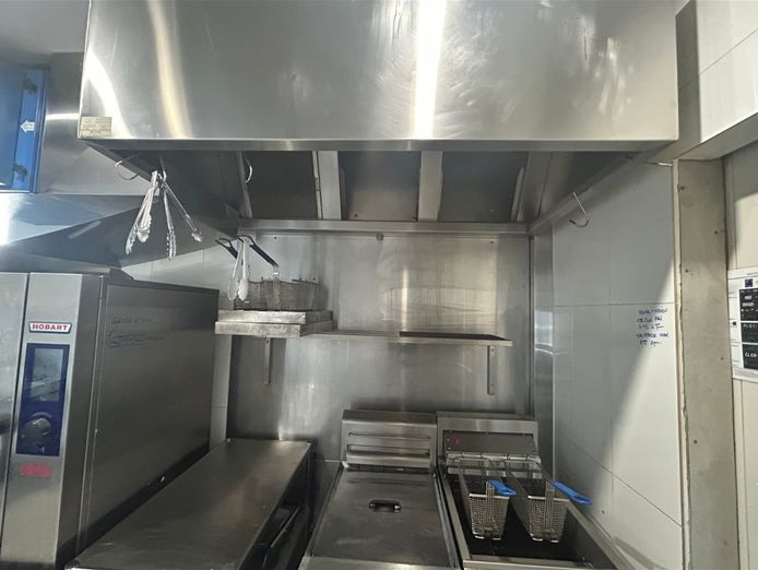 anglesea-food-hub-turnkey-coastal-setup-8