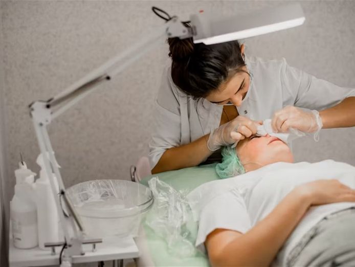 cosmetic-clinic-tasmania-first-class-business-1