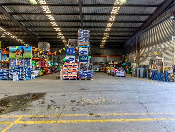 buying-power-meets-customer-loyalty-at-geelong-farm-and-pet-7