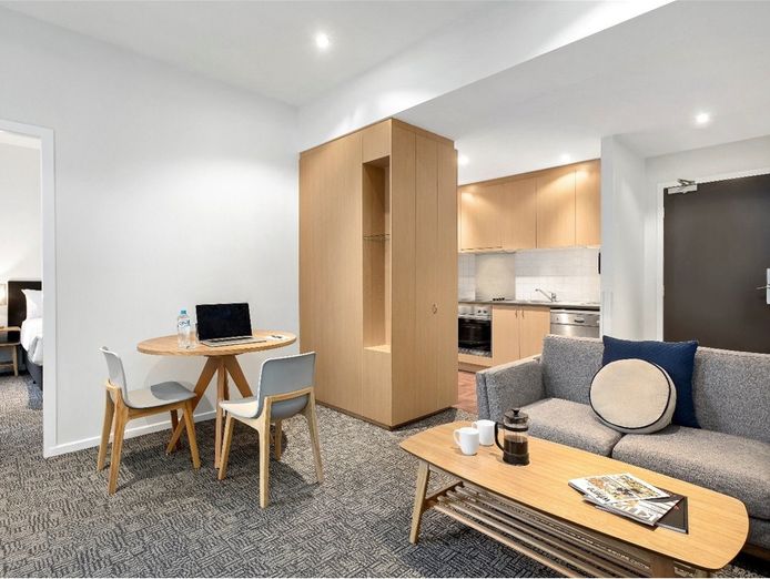 invest-in-the-cbd-thriving-corporate-hub-quest-on-william-4