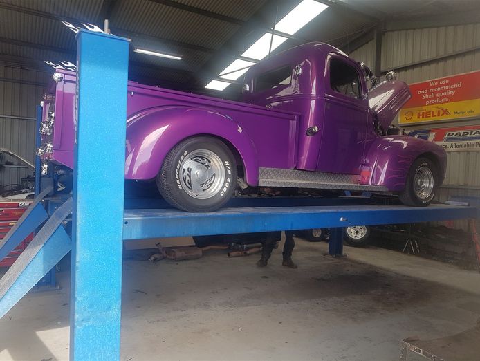 large-independent-automotive-workshop-great-facilities-2