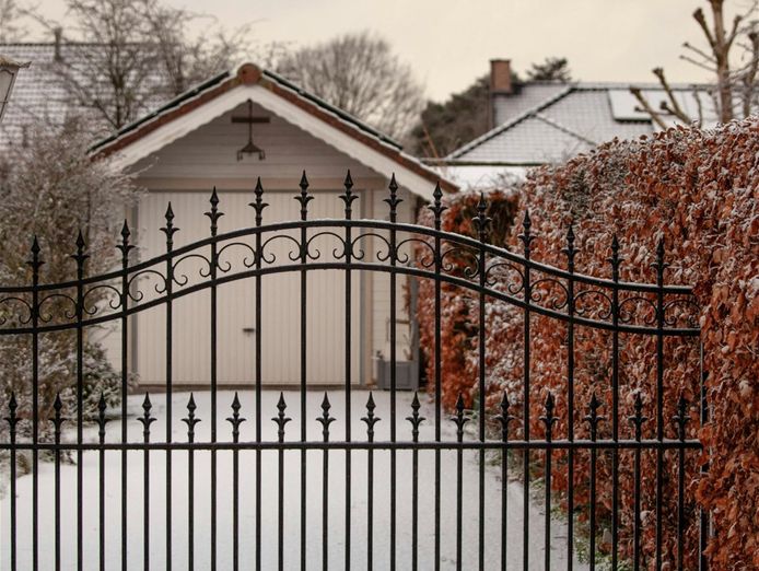 coming-soon-established-fencing-business-1