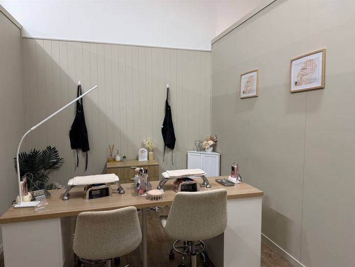 enhance-beauty-salon-4