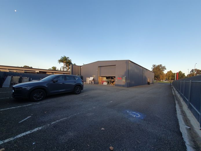 premier-printing-and-uniform-supply-business-4