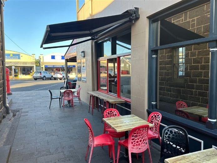 coastal-life-meets-sweet-profits-with-the-village-bakehouse-3