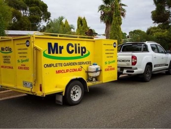 mr-clip-a-great-outdoor-franchise-opportunity-1
