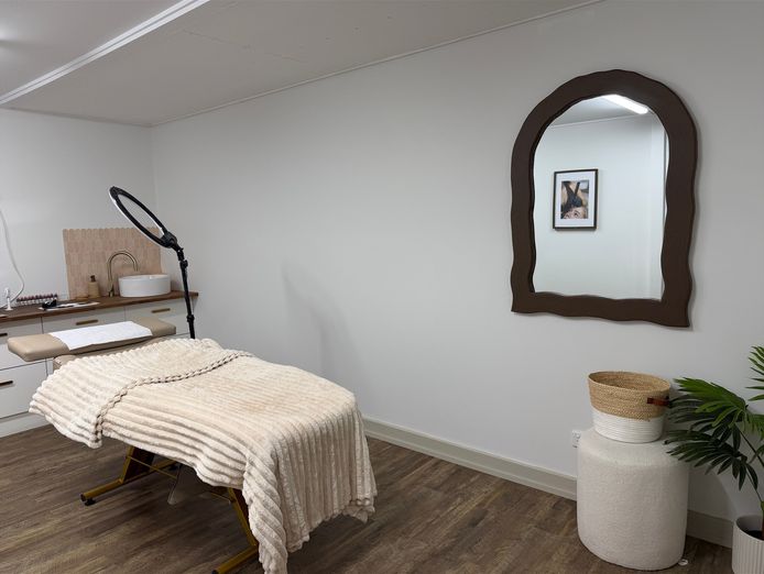 enhance-beauty-salon-6