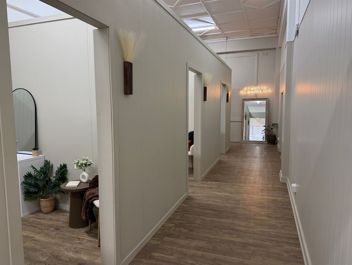 enhance-beauty-salon-1