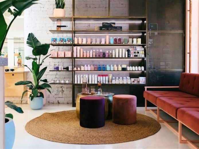 discover-the-pinnacle-of-luxury-with-blondie-salon-7