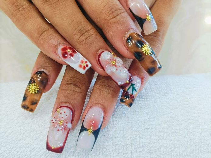 bee-39-s-nail-garden-4
