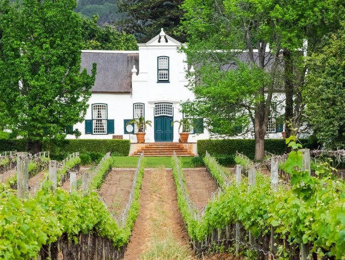 substantial-holiday-homes-airbnb-management-business-2